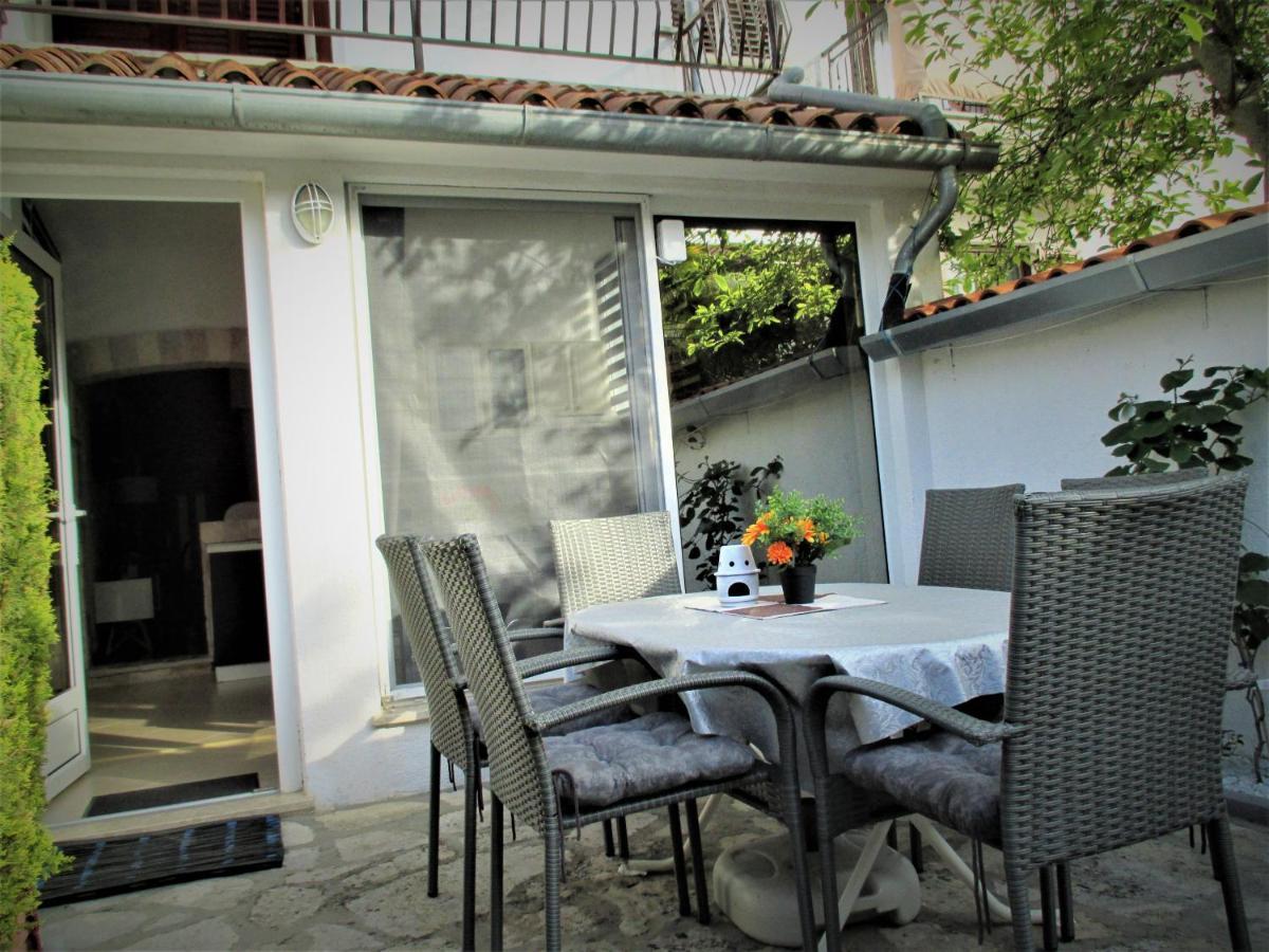 Family Apartment Romina Vrsar Exterior foto